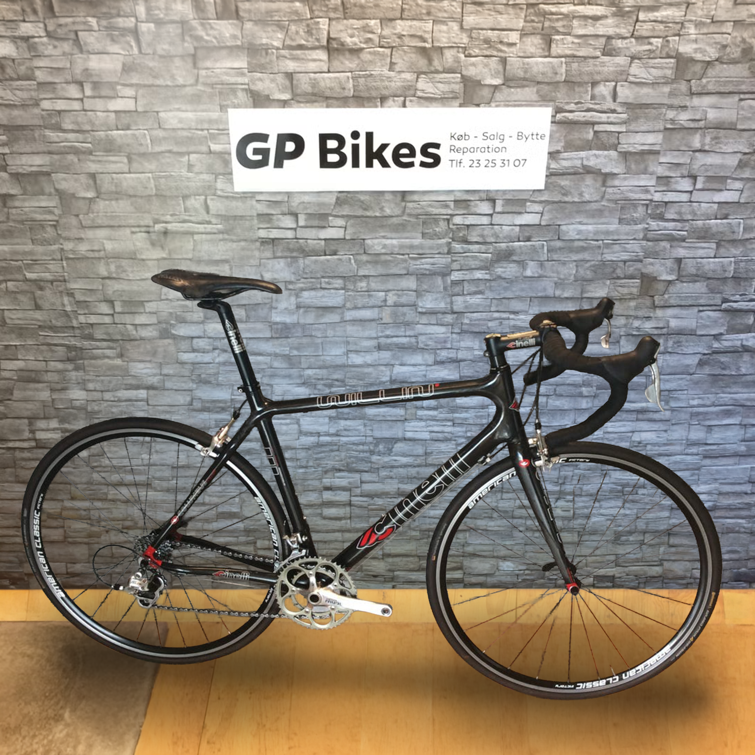 Cinelli Willin Carbon Racer – SRAM Rival 20 gear, 53 cm