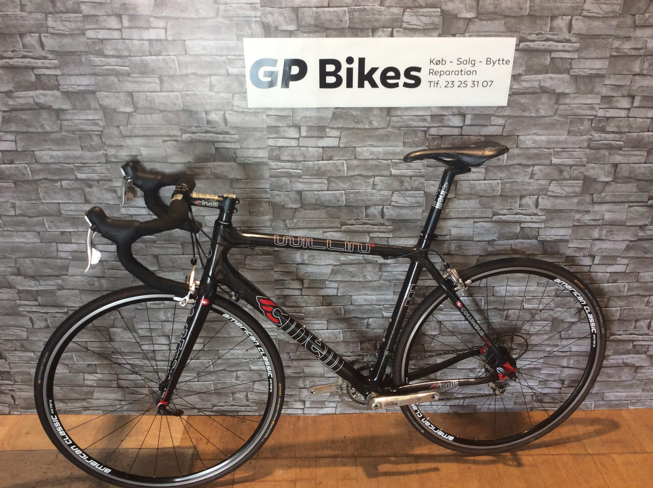 Cinelli Willin Carbon Racer – SRAM Rival 20 gear, 53 cm