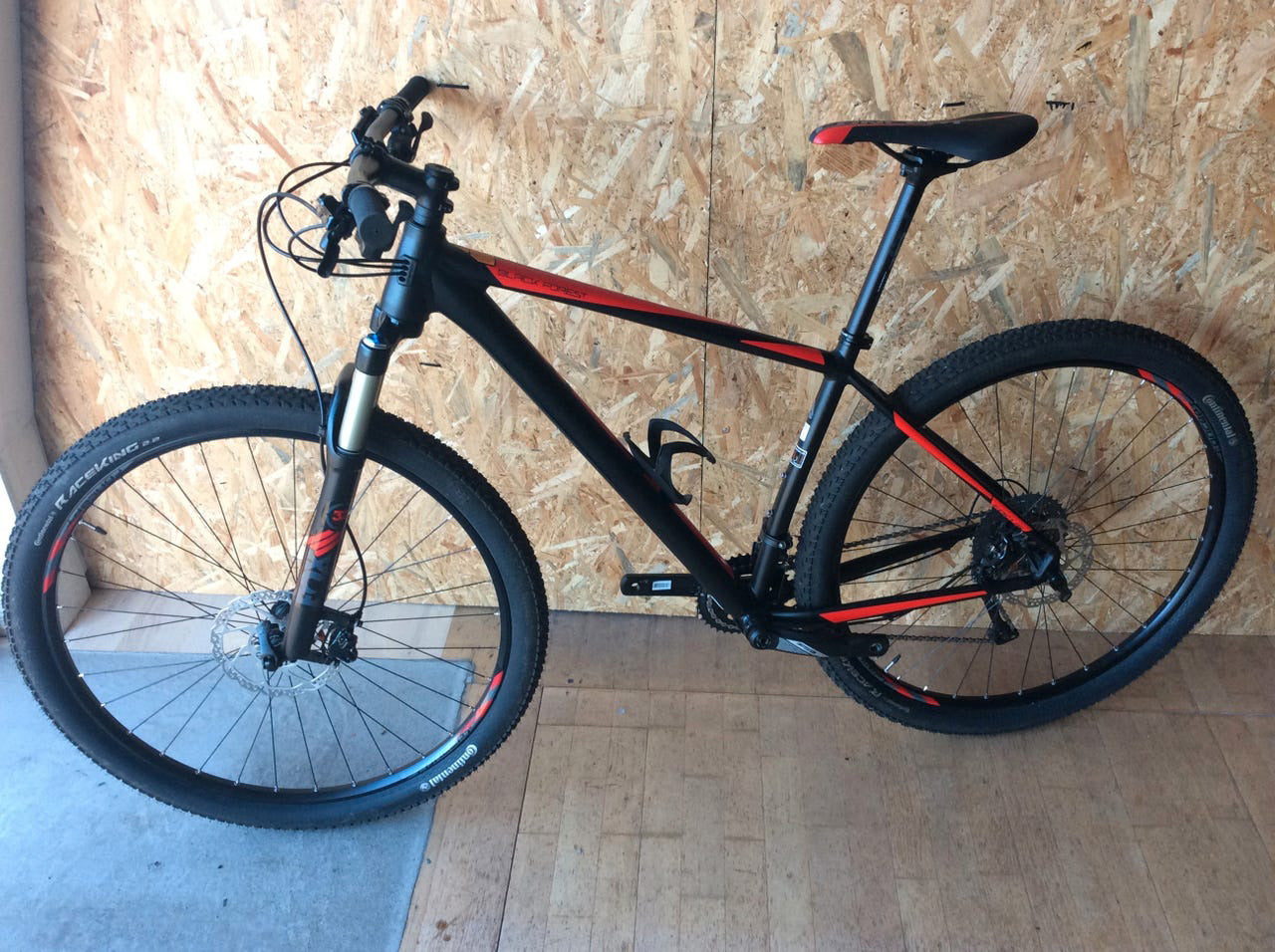 Focus Black Forest – MTB, Alu, 29", str. 47 cm, Shimano XT, Fox 32 luftgaffel