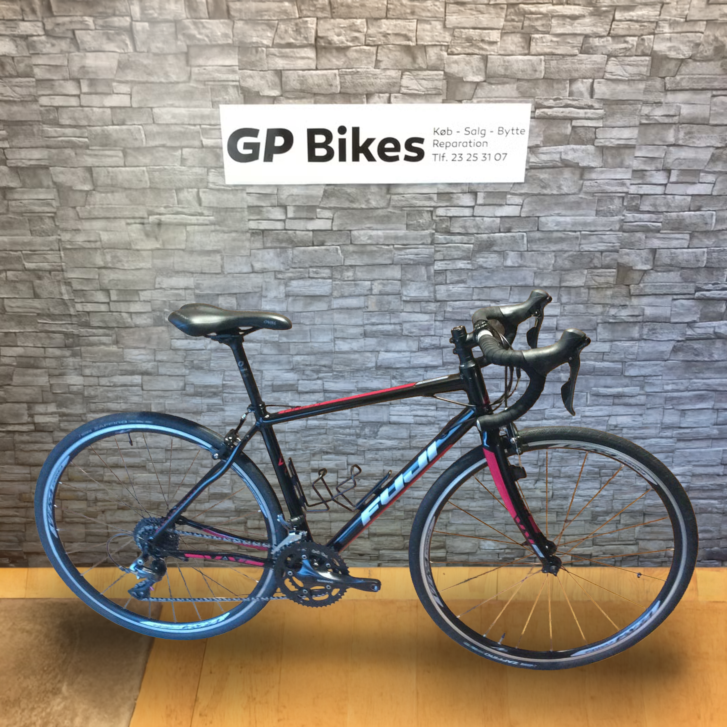 Fuji TW03 – Herre Racer, Alu, str. 46 cm, Shimano Claris 18 gear