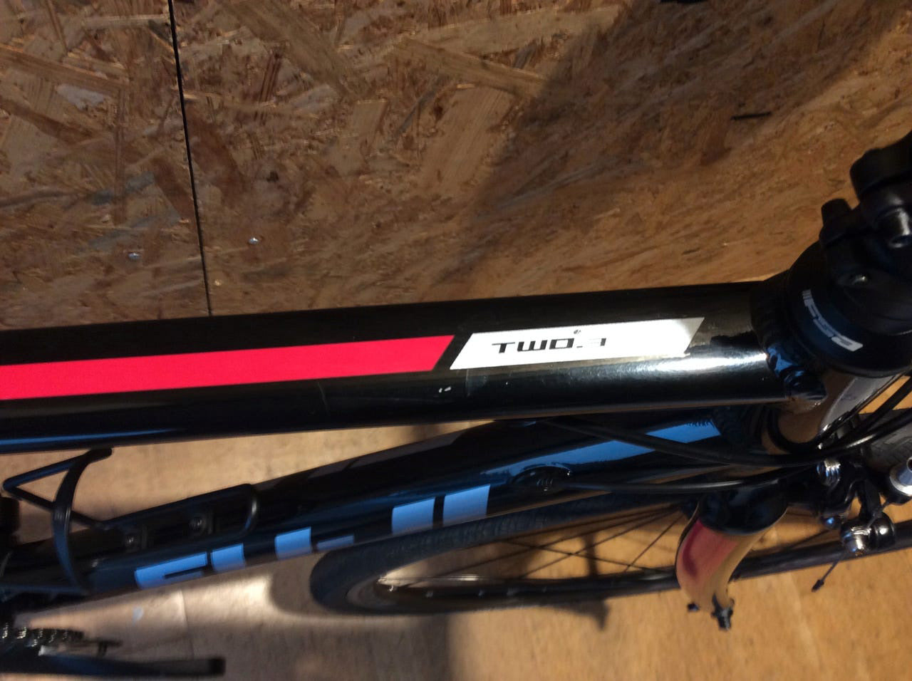 Fuji TW03 – Herre Racer, Alu, str. 46 cm, Shimano Claris 18 gear
