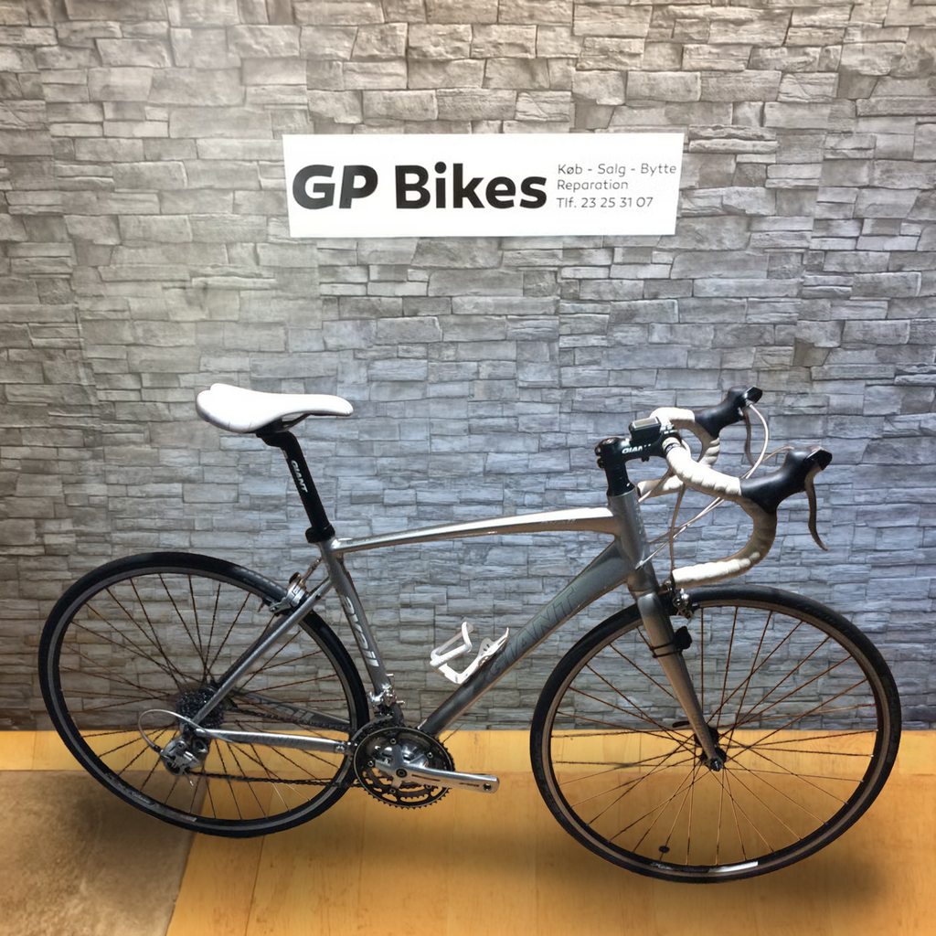 Giant Avail – Herre Racer, Alu, str. 50 cm, Shimano 24 gear, årg. 2011