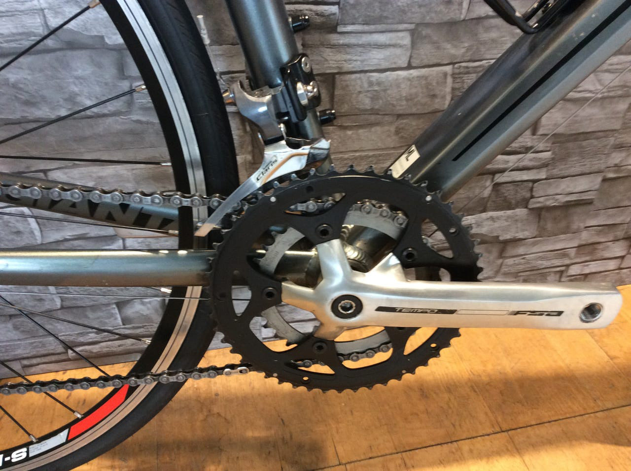 Giant Defy 2 – Herre Racer, Alu, str. 54 cm, Shimano Claris 16 gear, årg. 2013