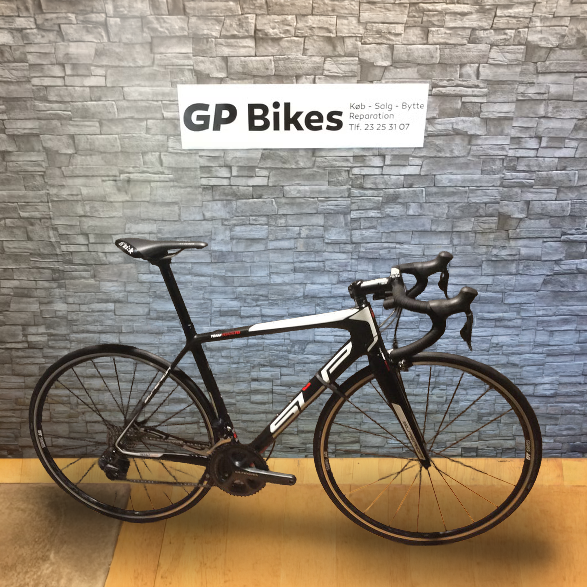 Superior Road LTD Carbon Racer – Shimano Ultegra Di2 22 gear, 54 cm, 2016