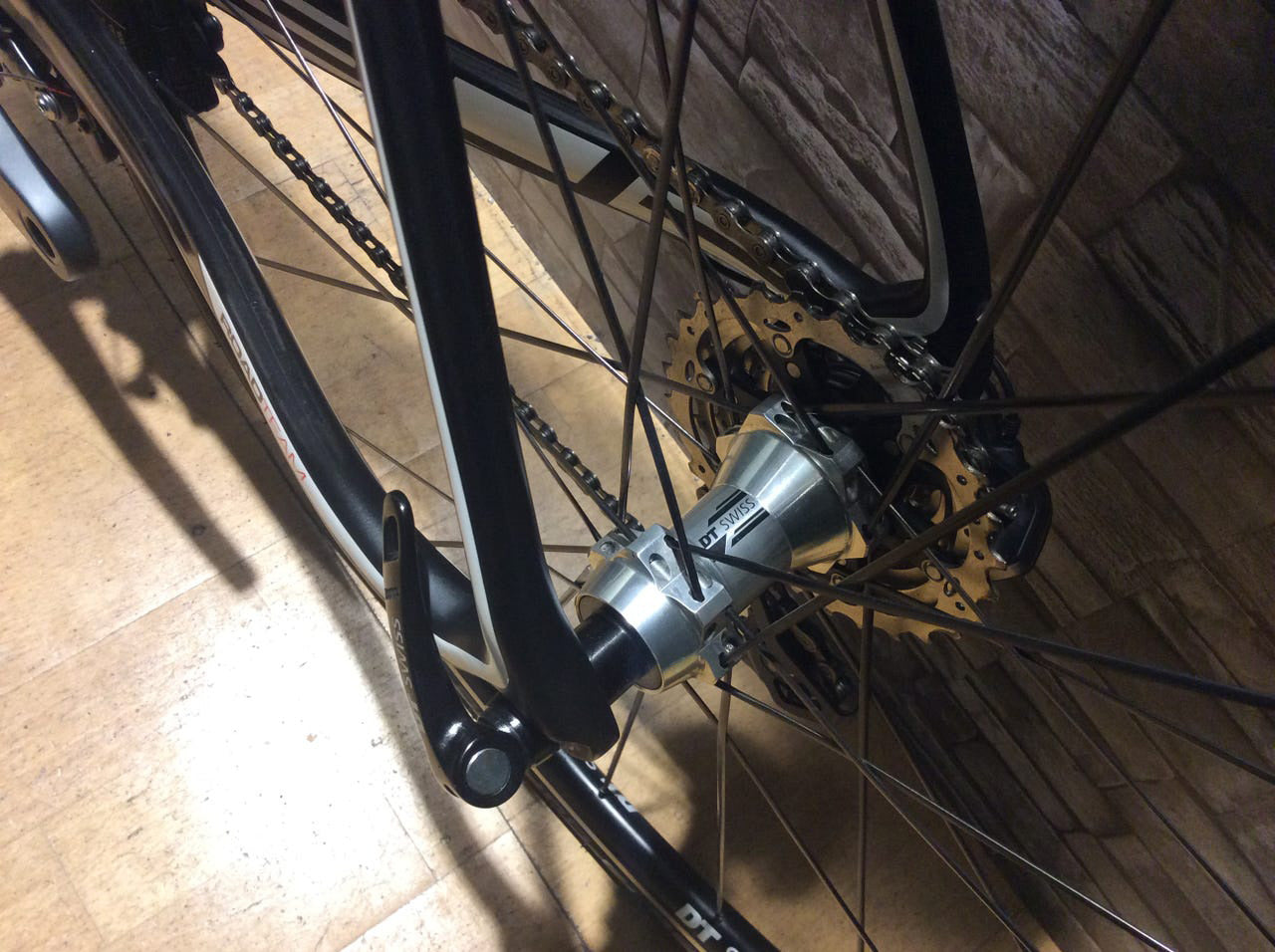 Superior Road LTD Carbon Racer – Shimano Ultegra Di2 22 gear, 54 cm, 2016