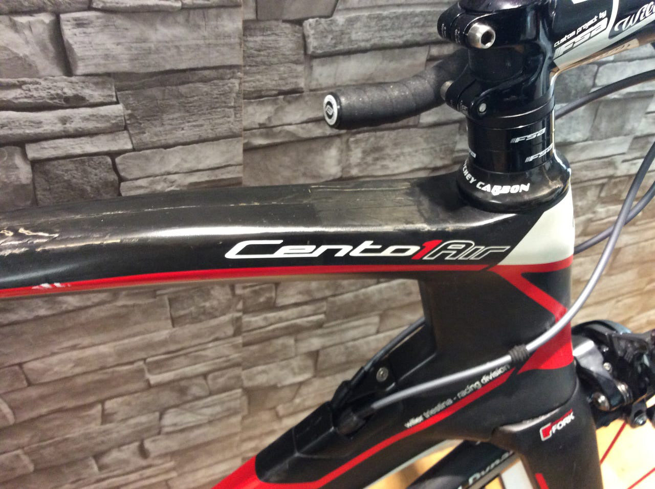 Wilier Cento 1 Air Carbon Racer – Shimano Dura-Ace 22 gear, 56 cm, 2013